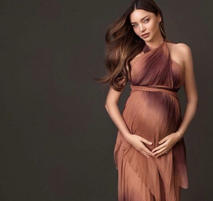 Miranda Kerr însărcinată într-o nouă ședință foto fragedă