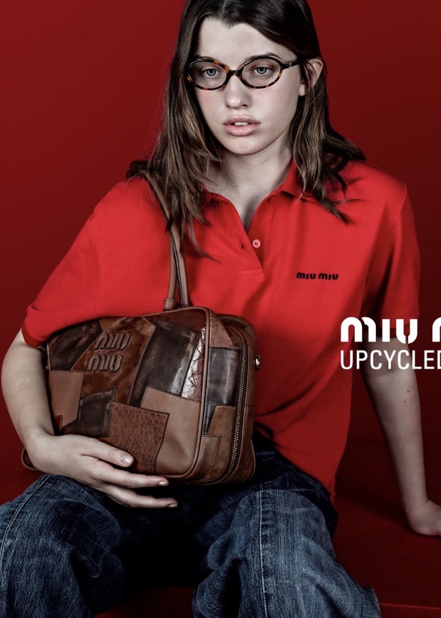 Fiica Millei Jovovich a devenit chipul colecției de upcycling Miu Miu