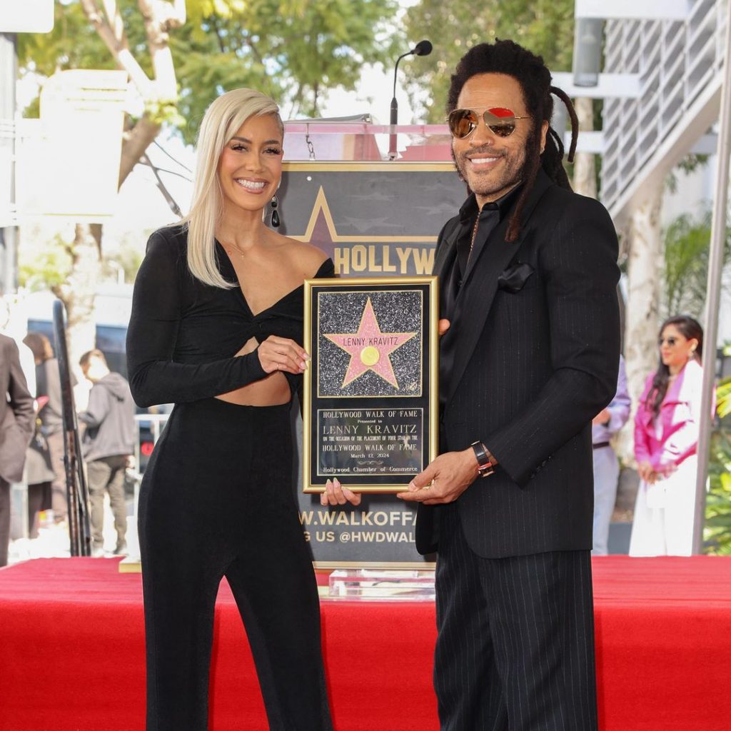 Lenny Kravitz a primit o stea pe Hollywood Walk of Fame