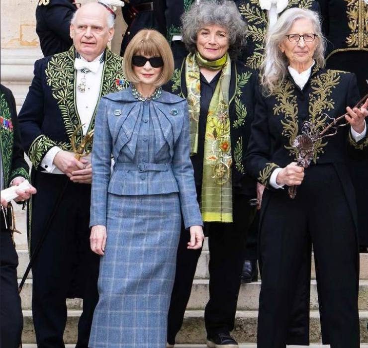 Anna Wintour o introduce pe Annie Leibovitz la Academia de Arte Frumoase