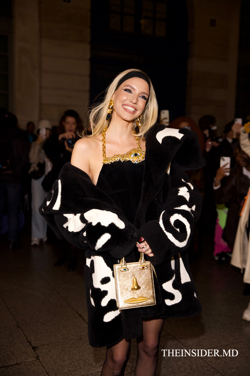 Streetstyle: Leonie Hanne și alți invitați ai spectacolului Schiaparelli prin lentila Irinei Nesterenko