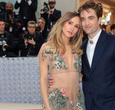 S-a observat: Robert Pattinson și Suki Waterhouse au devenit părinți pentru prima dată