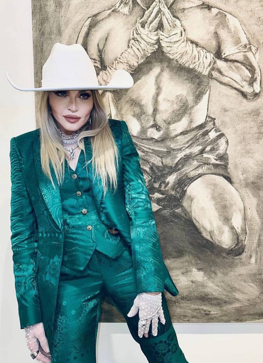 «Mă mândresc»: Madonna a vizitat expoziția de artă a fiului ei