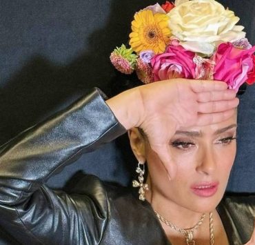 În rolul Fridei Kahlo: Salma Hayek a cântat împreună cu Madonna