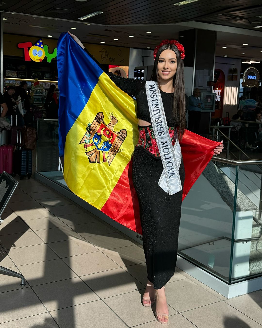 «Miss Universe Moldova» Djulieta Calalb a arătat primele fotografii de la concursul din Mexico City