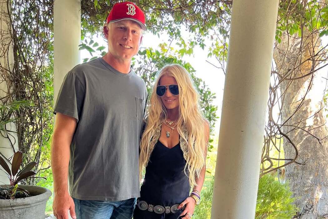 Jessica Simpson și Eric Johnson divorțează după 10 ani de căsnicie