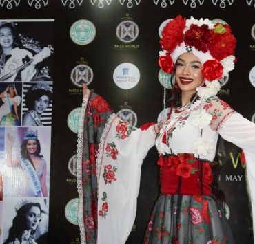«Поклон традиции»: Ангелина Китайка представила национальный костюм на Miss World 2025