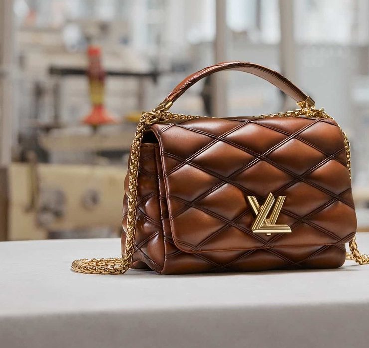 Louis Vuitton s-a trezit în centrul unui scandal